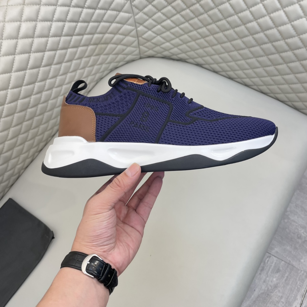 Precio de venta: P240 Bienes de calidad de gama altaMarca: Berlut * "Bruti *" zapatillas de deporte 
