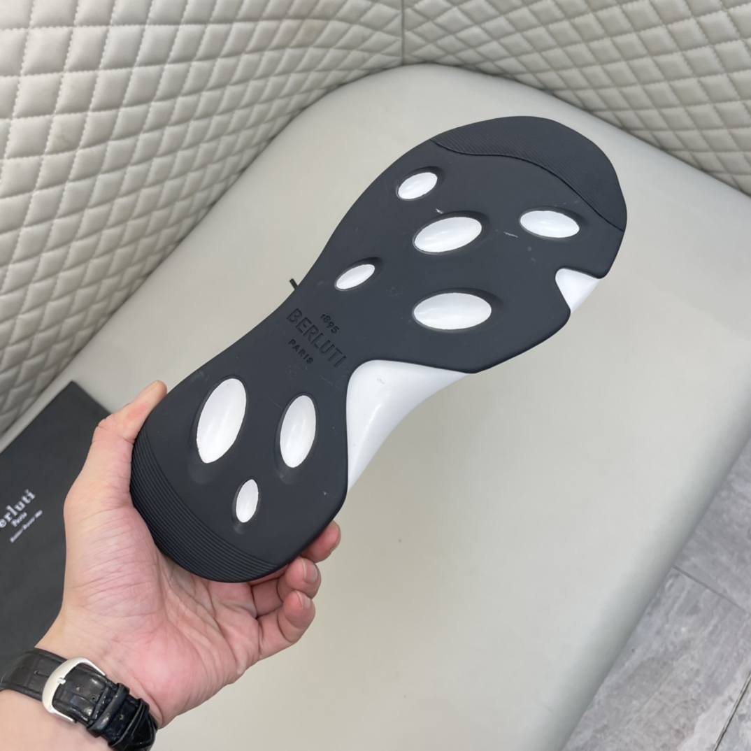 Precio de venta: P240 Bienes de calidad de gama altaMarca: Berlut * "Bruti *" zapatillas de deporte 