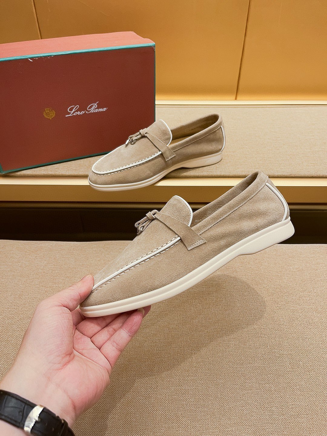 Precio de fábrica:Obtener Loro Piana 2023 Zapatos mocasín nuevo cuenta con una parte superior de gam