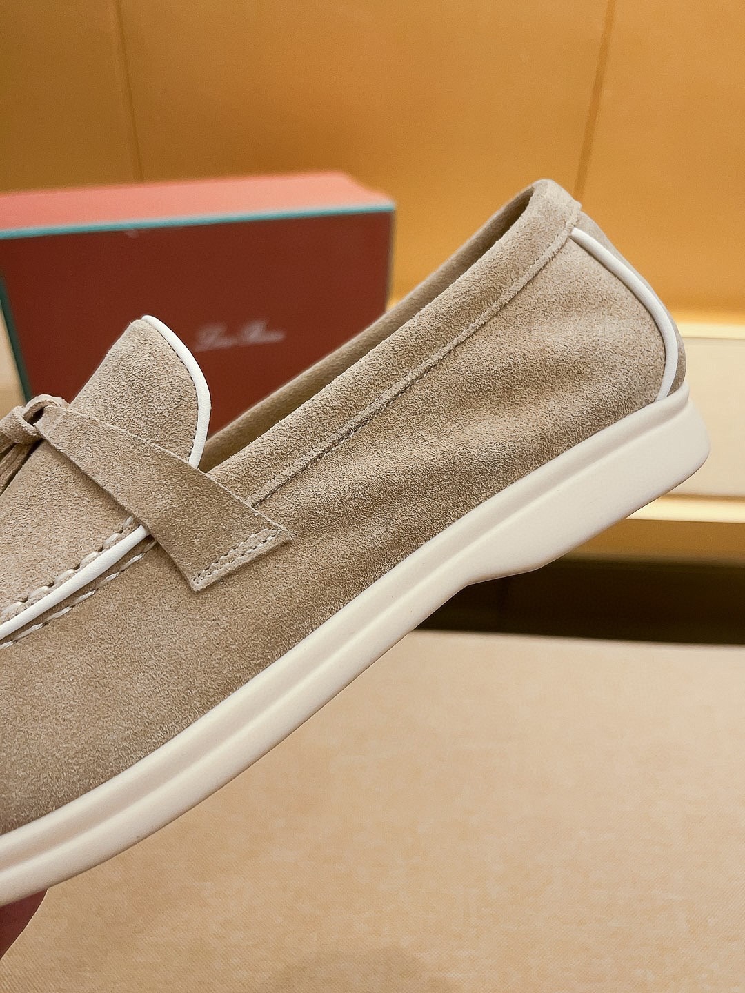 Precio de fábrica:Obtener Loro Piana 2023 Zapatos mocasín nuevo cuenta con una parte superior de gam
