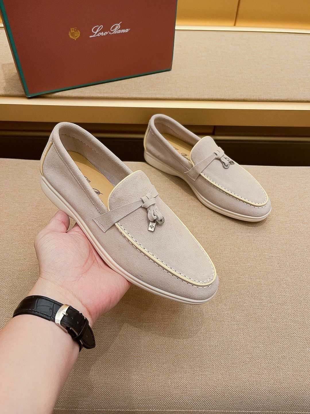 Precio de fábrica:Obtener Loro Piana 2023 Zapatos mocasín nuevo cuenta con una parte superior de gam