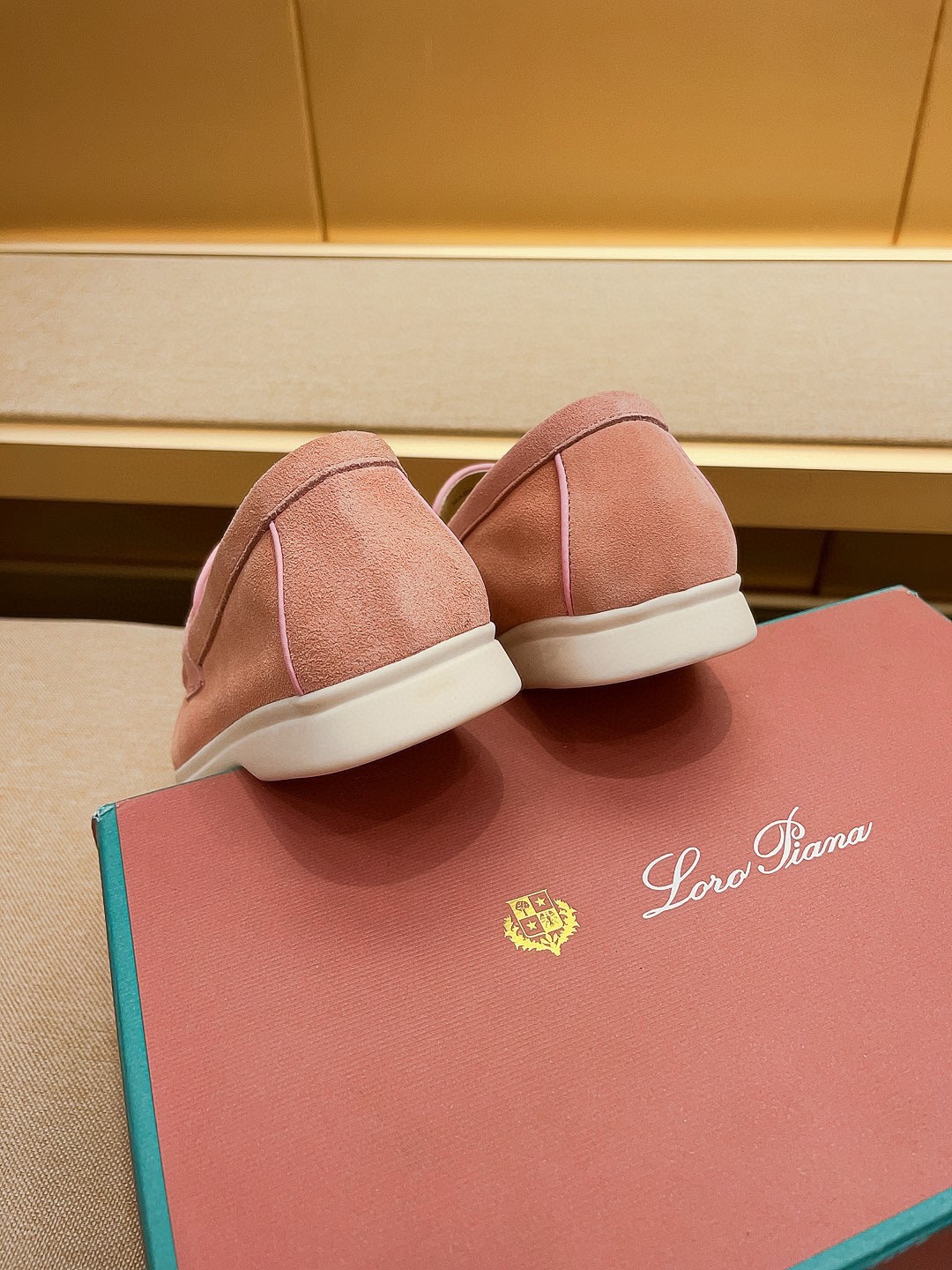 Precio de fábrica:Obtener Loro Piana 2023 Zapatos mocasín nuevo cuenta con una parte superior de gam