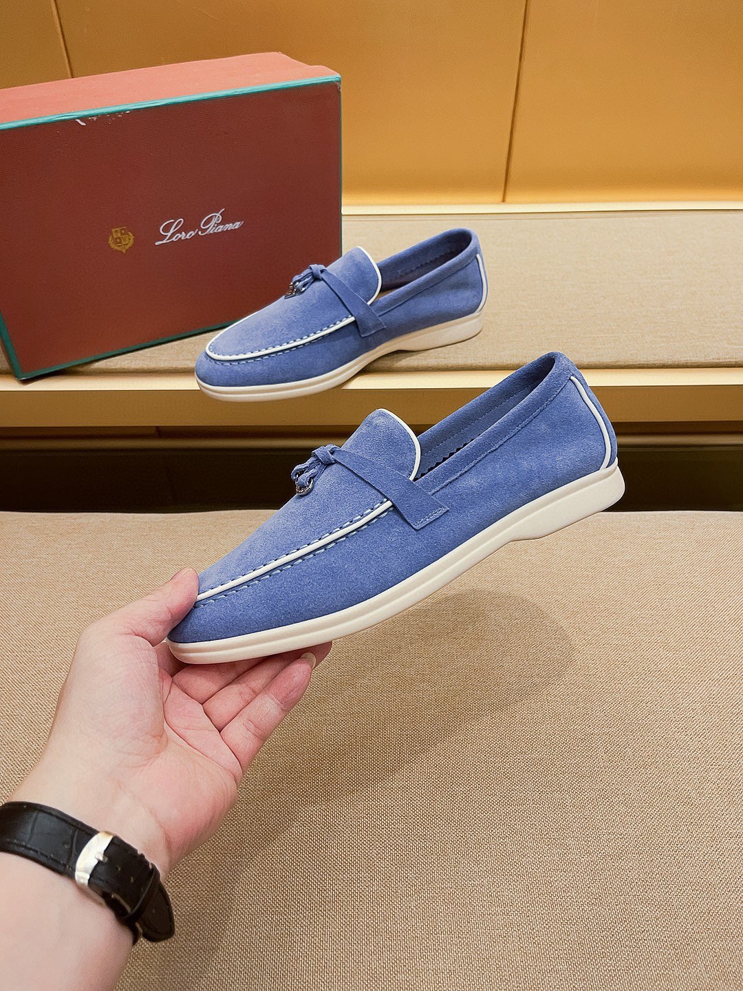 Precio de fábrica:Obtener Loro Piana 2023 Zapatos mocasín nuevo cuenta con una parte superior de gam