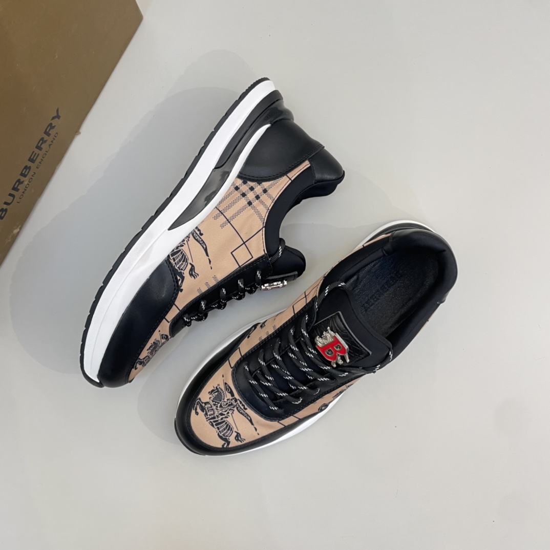 Precio de venta: P180 Marca del producto: Burberr* "Burberry*" lowtop trainers Talla: 38-44 (se pued