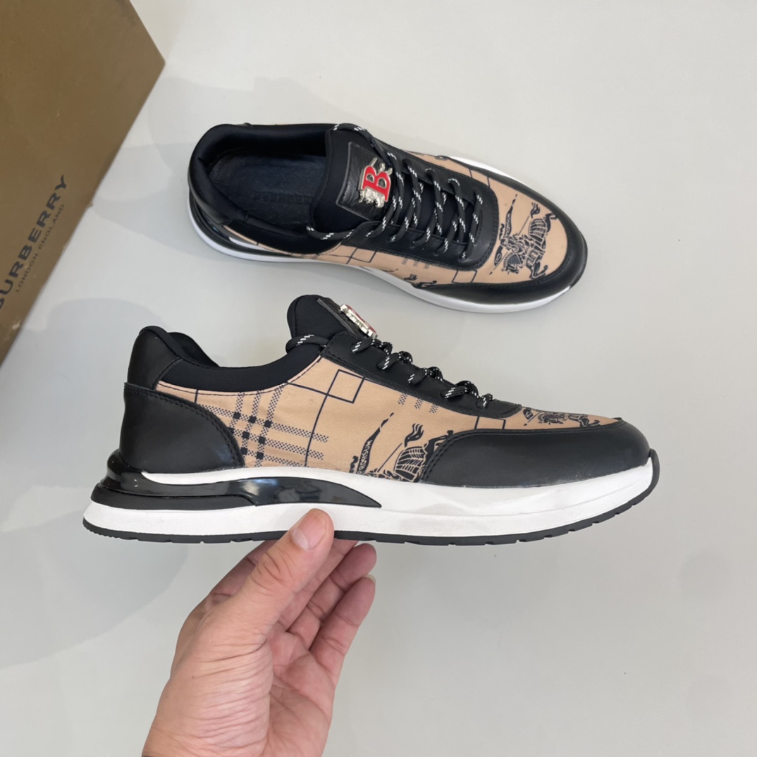 Precio de venta: P180 Marca del producto: Burberr* "Burberry*" lowtop trainers Talla: 38-44 (se pued