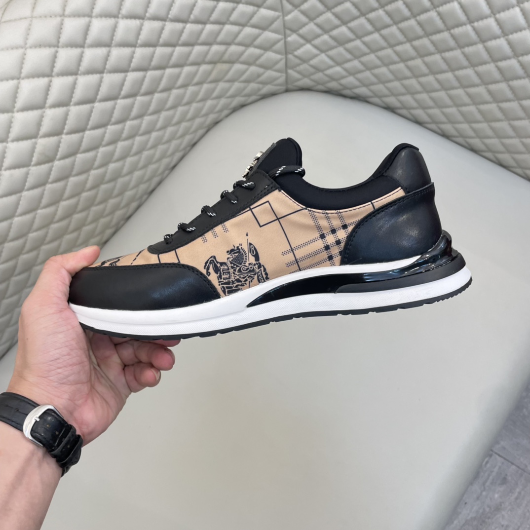 Precio de venta: P180 Marca del producto: Burberr* "Burberry*" lowtop trainers Talla: 38-44 (se pued