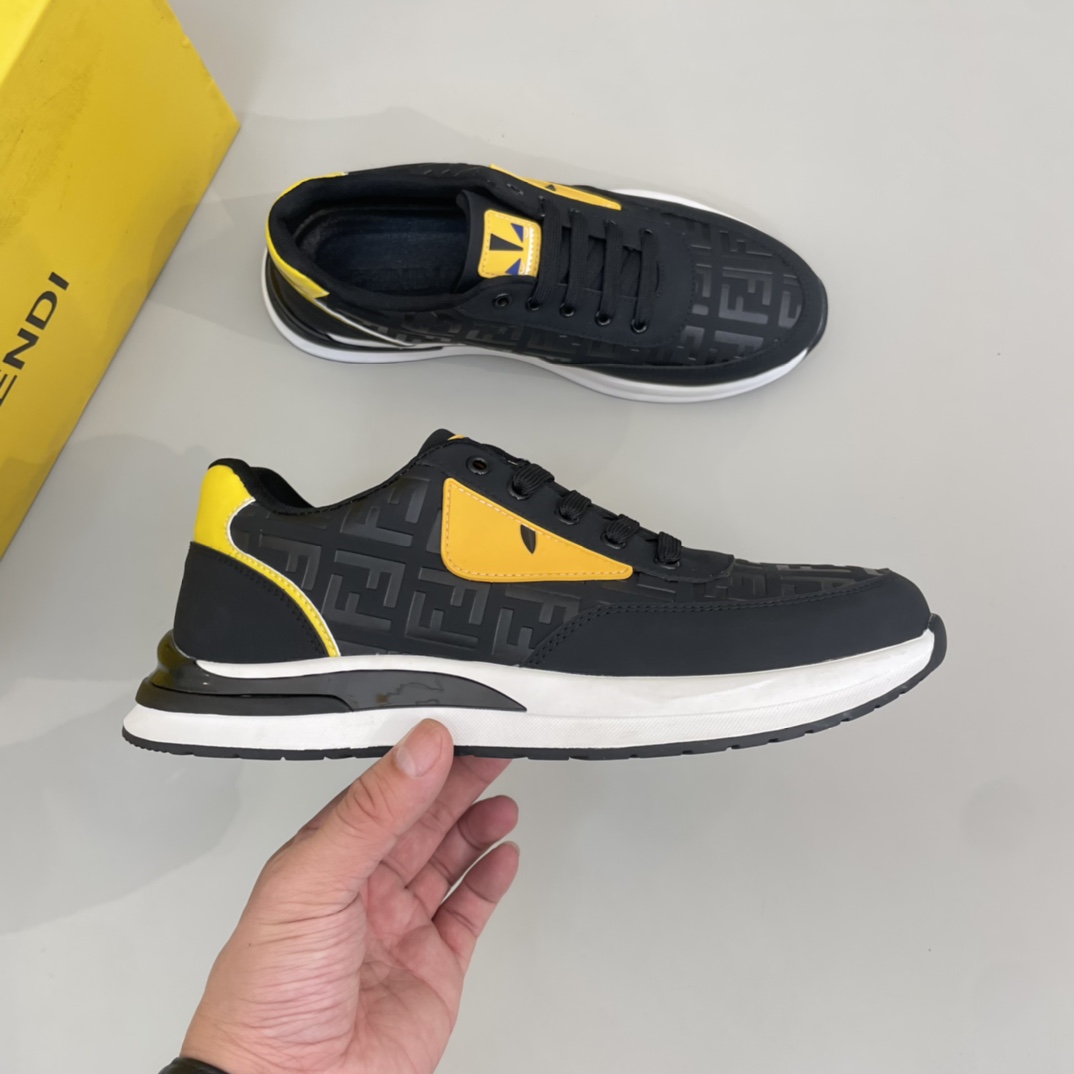 Precio de venta: P180Marca: Fend* zapatillas de caña bajaTalla: 38-44(se puede personalizar hasta 45