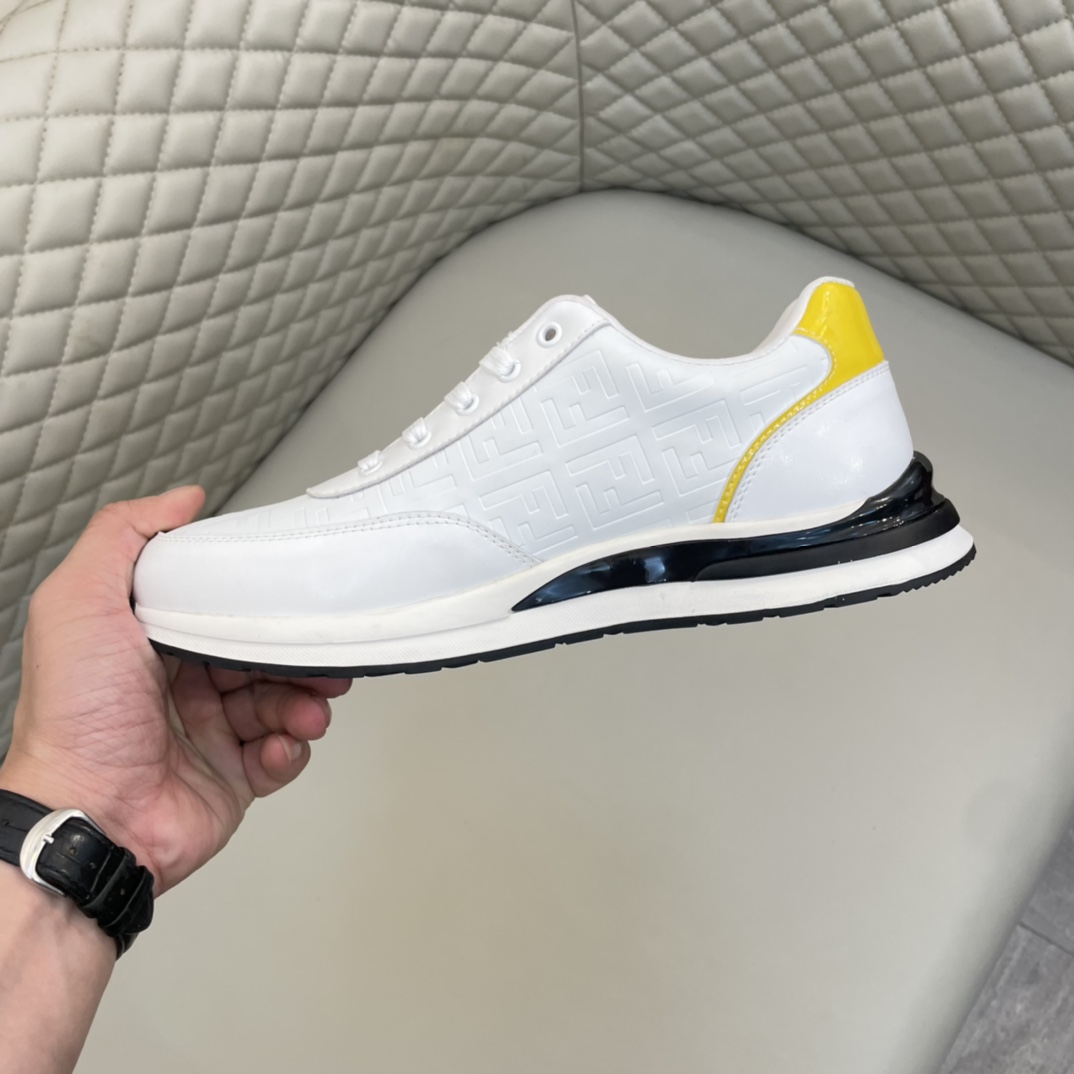 Precio de venta: P180Marca: Fend* zapatillas de caña bajaTalla: 38-44(se puede personalizar hasta 45