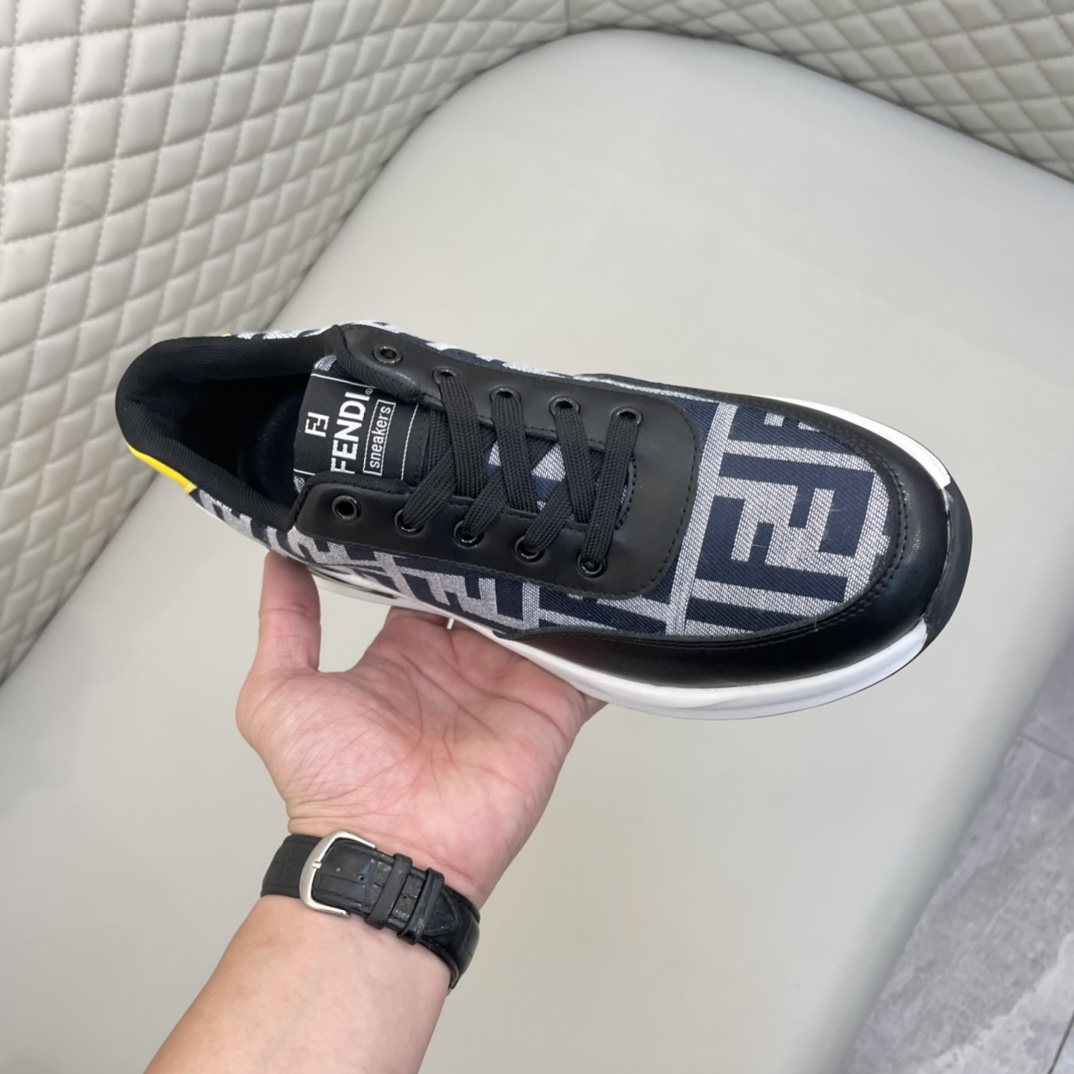 Precio de venta: P180Marca: Fend* zapatillas de caña bajaTalla: 38-44(se puede personalizar hasta 45