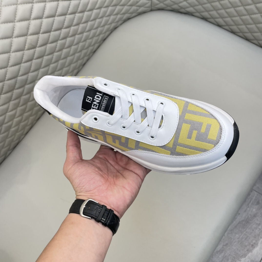 Precio de venta: P180Marca: Fend* zapatillas de caña bajaTalla: 38-44(se puede personalizar hasta 45