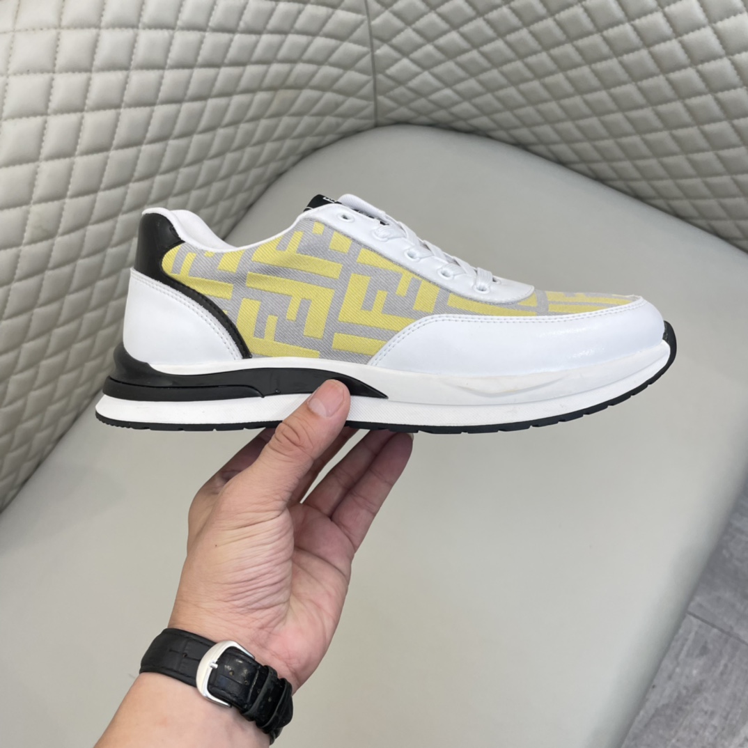 Precio de venta: P180Marca: Fend* zapatillas de caña bajaTalla: 38-44(se puede personalizar hasta 45