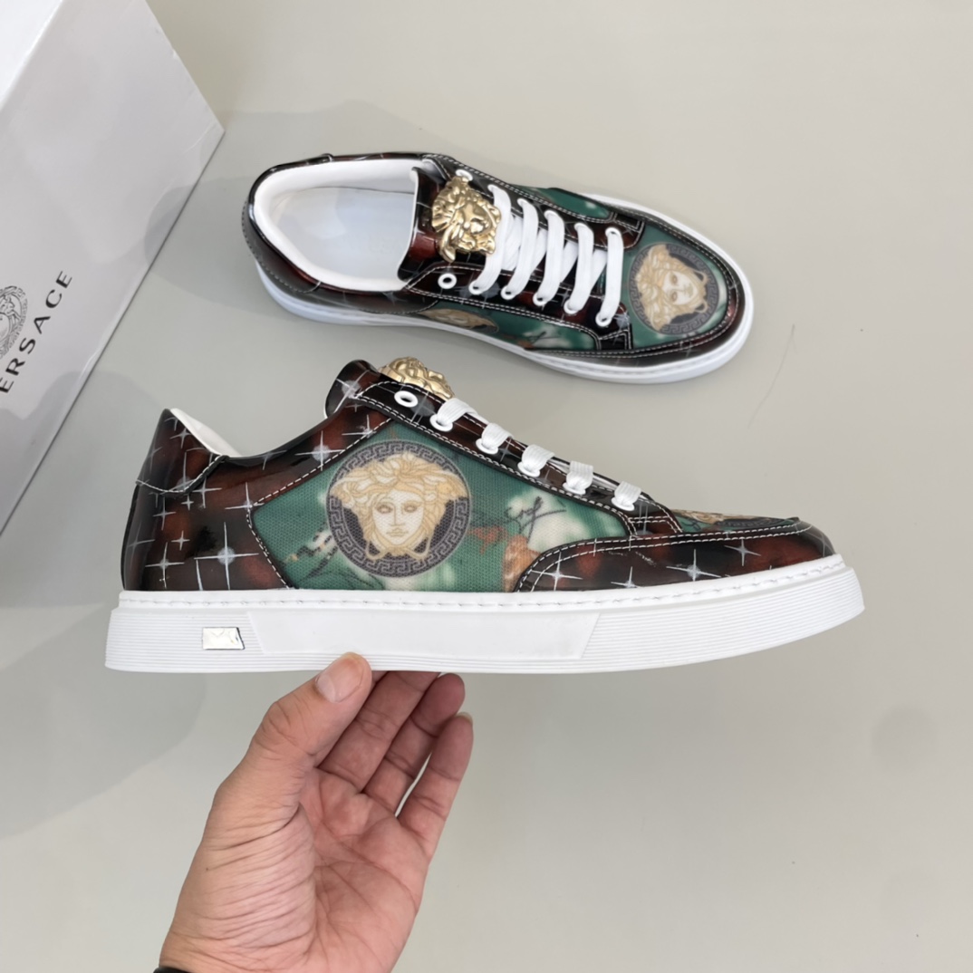 Precio de venta: P190 Marca: Versac* "Versace*" lowtop loafersTalla: 38-44(puede personalizarse hast