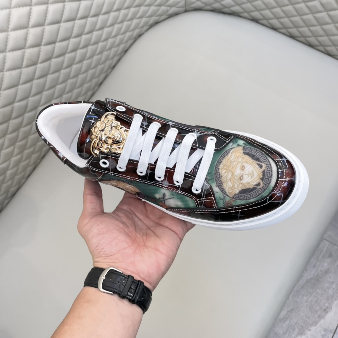 Precio de venta: P190 Marca: Versac* "Versace*" lowtop loafersTalla: 38-44(puede personalizarse hast