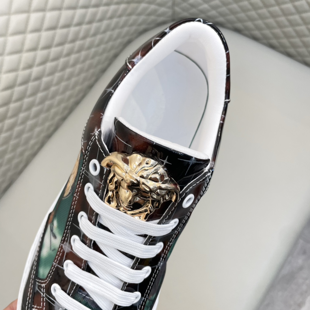 Precio de venta: P190 Marca: Versac* "Versace*" lowtop loafersTalla: 38-44(puede personalizarse hast