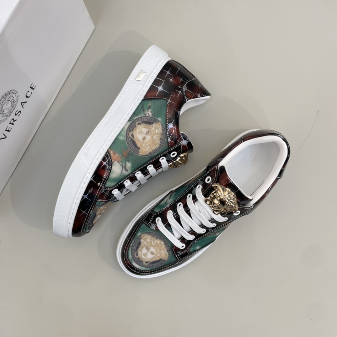 Precio de venta: P190 Marca: Versac* "Versace*" lowtop loafersTalla: 38-44(puede personalizarse hast