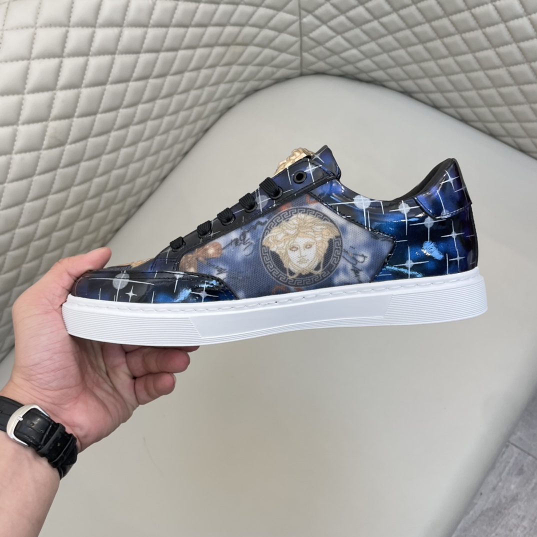 Precio de venta: P190 Marca: Versac* "Versace*" lowtop loafersTalla: 38-44(puede personalizarse hast
