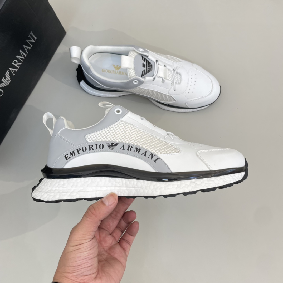 Precio de venta: P220 Marca comercial: Arman *"Armani*" lowtop sneakersMarca: 38-44 (se puede person