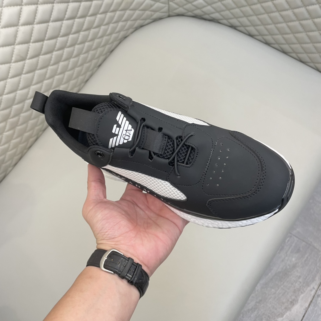 Precio de venta: P220 Marca comercial: Arman *"Armani*" lowtop sneakersMarca: 38-44 (se puede person