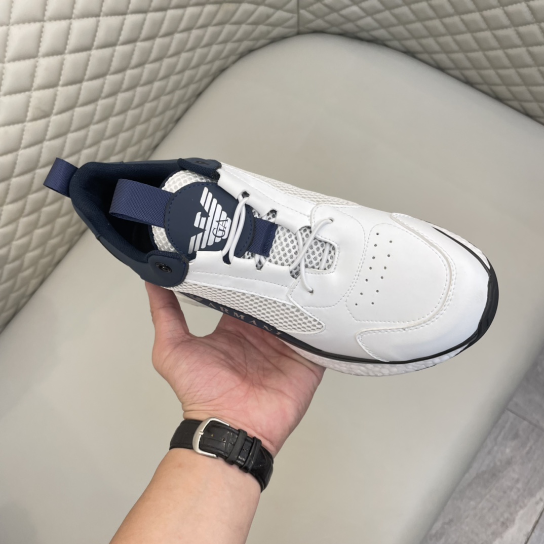 Precio de venta: P220 Marca comercial: Arman *"Armani*" lowtop sneakersMarca: 38-44 (se puede person