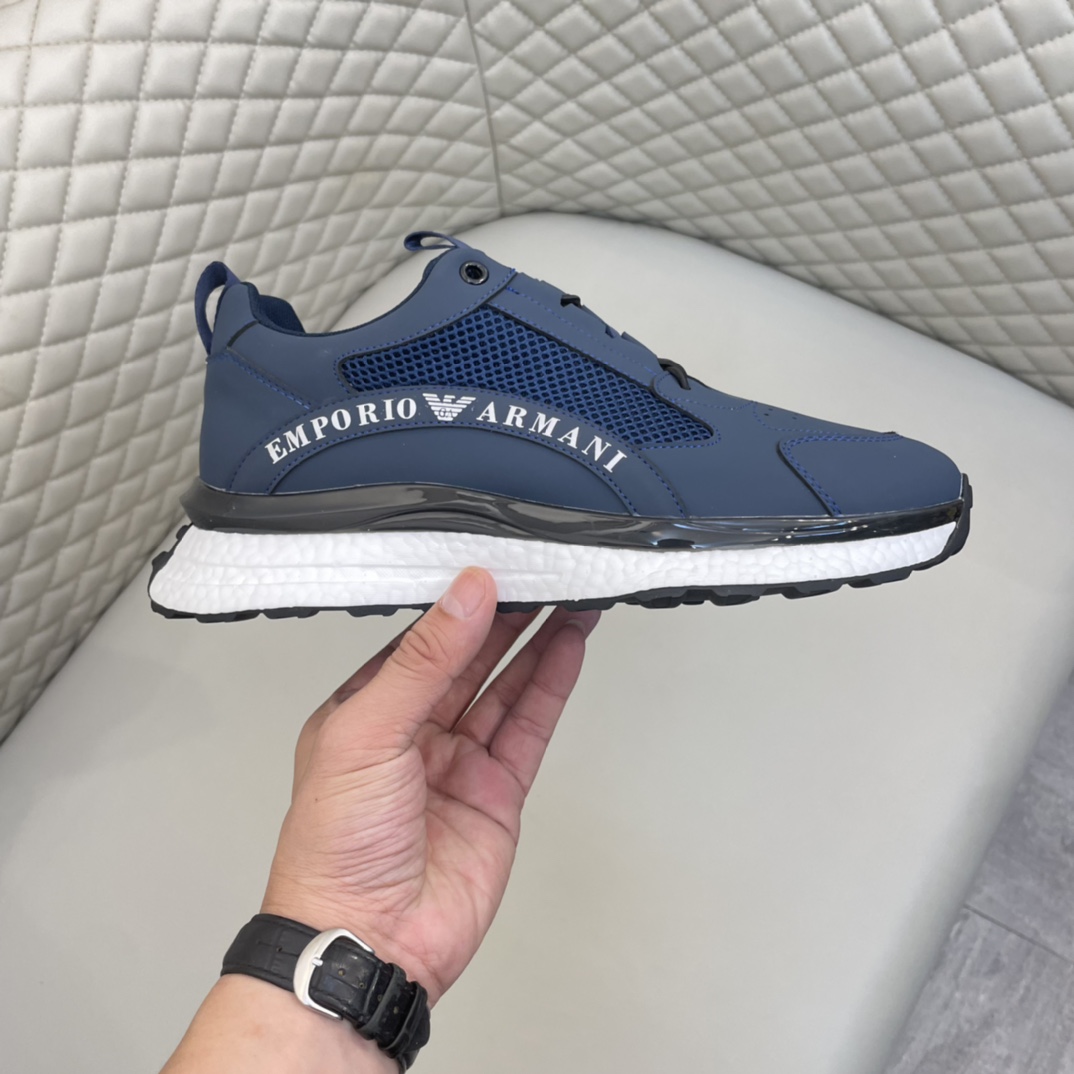 Precio de venta: P220 Marca comercial: Arman *"Armani*" lowtop sneakersMarca: 38-44 (se puede person