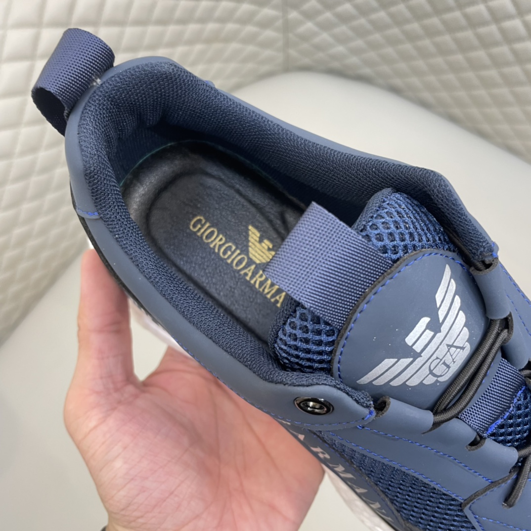 Precio de venta: P220 Marca comercial: Arman *"Armani*" lowtop sneakersMarca: 38-44 (se puede person