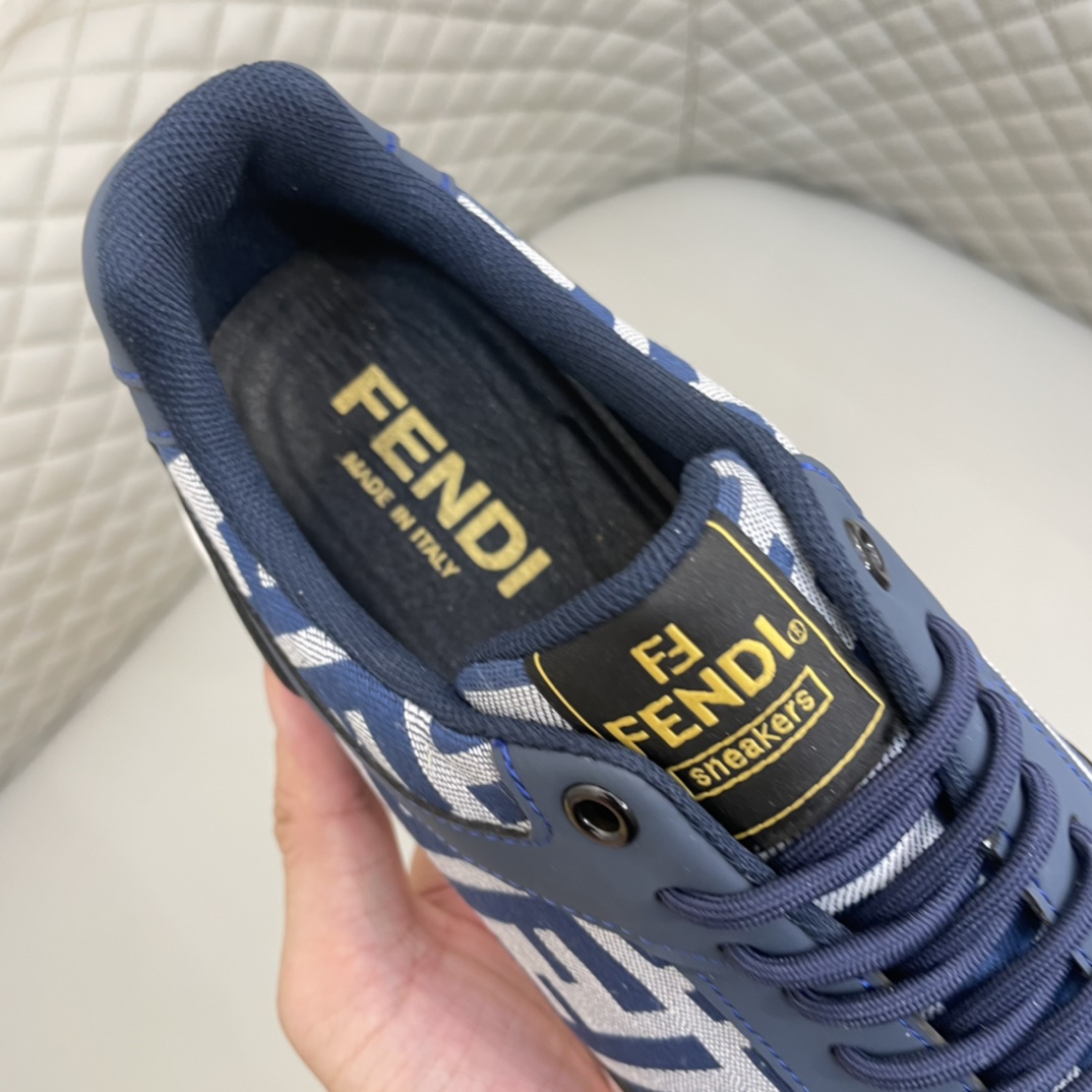 Precio de venta: P220 Marca: Fend * "Fendi *" lowtop entrenadores Tamaño: 38-44 (se puede pedir 45) 
