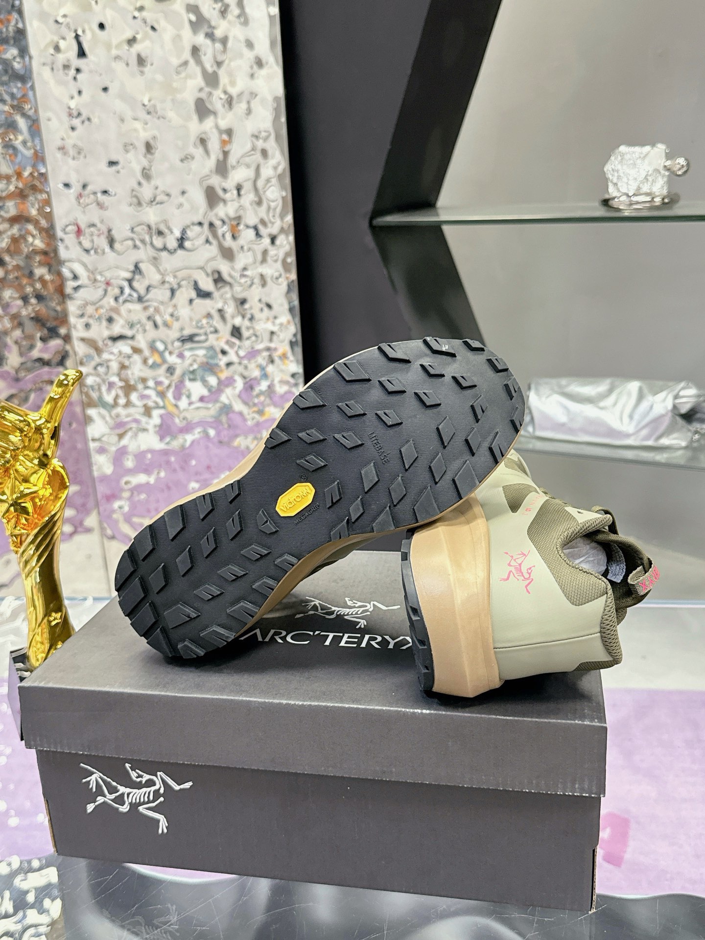 Precio de fábrica:Modelos de pareja, código de entrenador! arcteryx Principiante El último modelo no