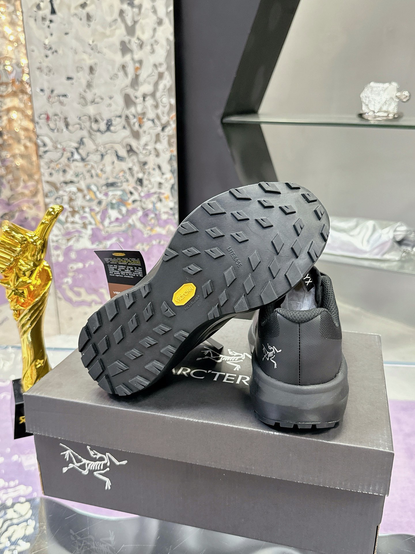 Precio de fábrica:Modelos de pareja, código de entrenador! arcteryx Principiante El último modelo no