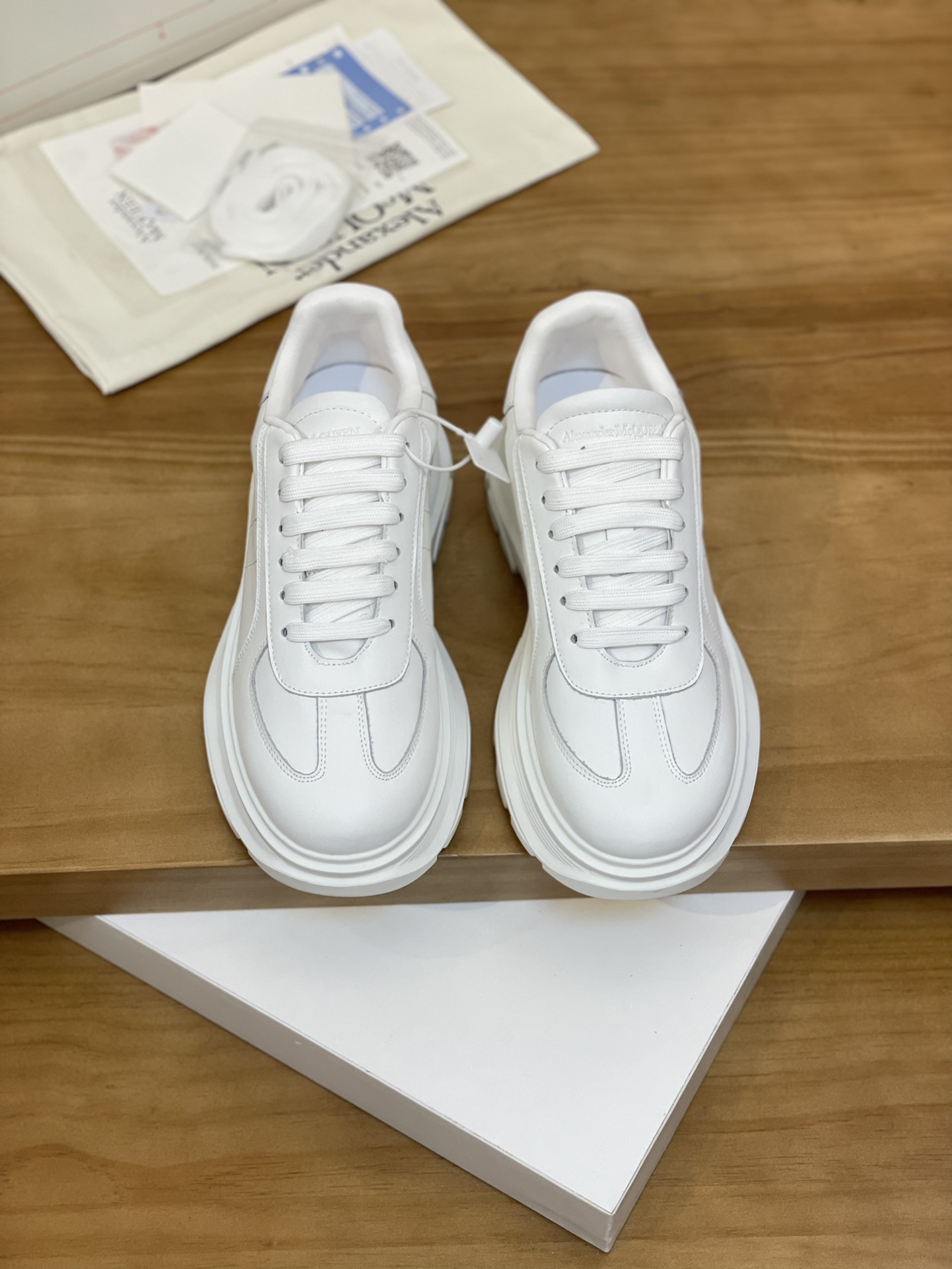 Alexander McQueen Shoes Sneakers Low Tops