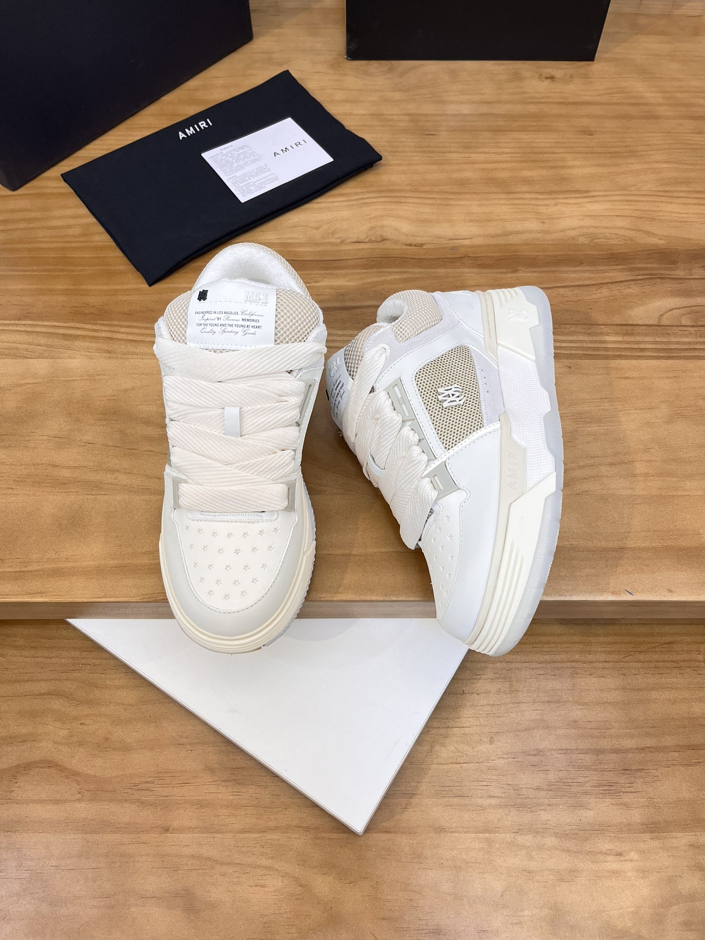 Precio de fábrica:Versión superior Amiri Emile 2023 Primavera y Verano Nuevo MA-1 Zapatos de pan Mod
