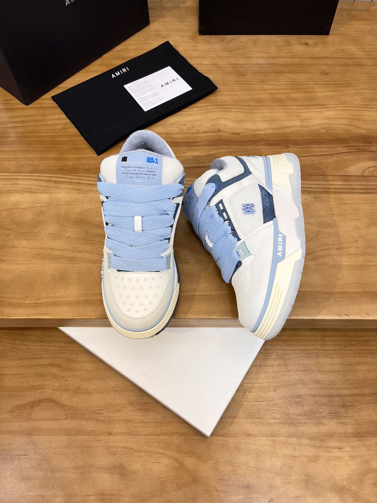 Precio de fábrica:Versión superior Amiri Emile 2023 Primavera y Verano Nuevo MA-1 Zapatos de pan Mod