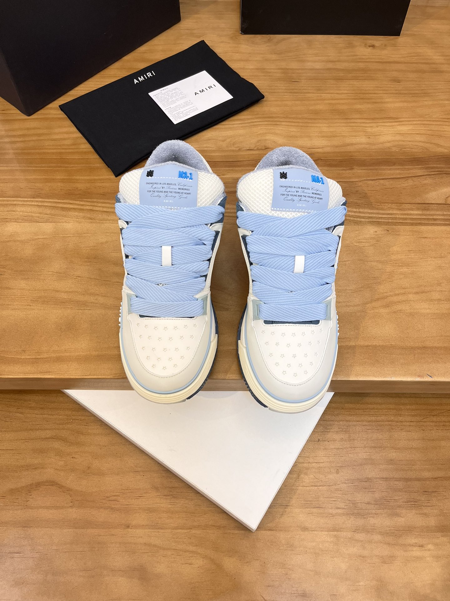 Precio de fábrica:Versión superior Amiri Emile 2023 Primavera y Verano Nuevo MA-1 Zapatos de pan Mod