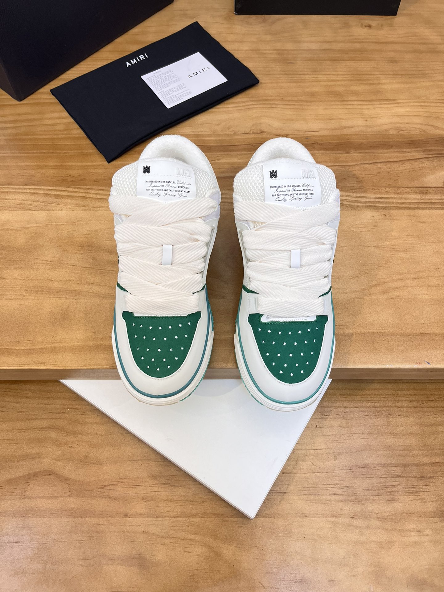 Precio de fábrica:Versión superior Amiri Emile 2023 Primavera y Verano Nuevo MA-1 Zapatos de pan Mod