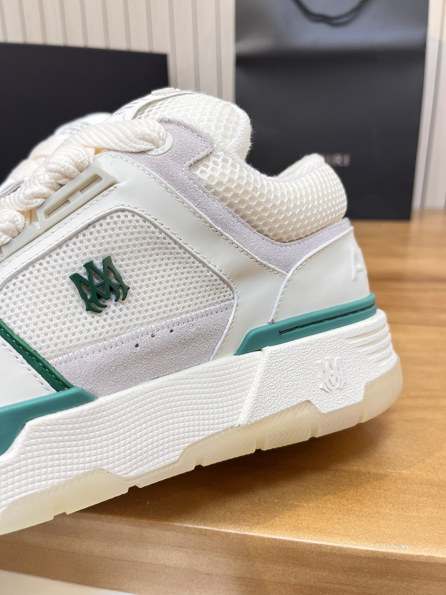 Precio de fábrica:Versión superior Amiri Emile 2023 Primavera y Verano Nuevo MA-1 Zapatos de pan Mod