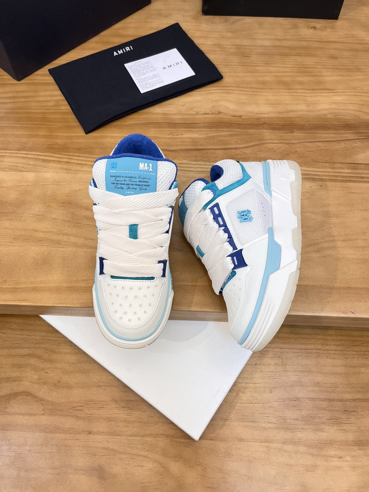 Precio de fábrica:Versión superior Amiri Emile 2023 Primavera y Verano Nuevo MA-1 Zapatos de pan Mod