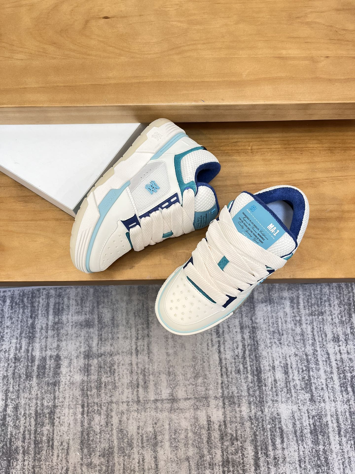 Precio de fábrica:Versión superior Amiri Emile 2023 Primavera y Verano Nuevo MA-1 Zapatos de pan Mod