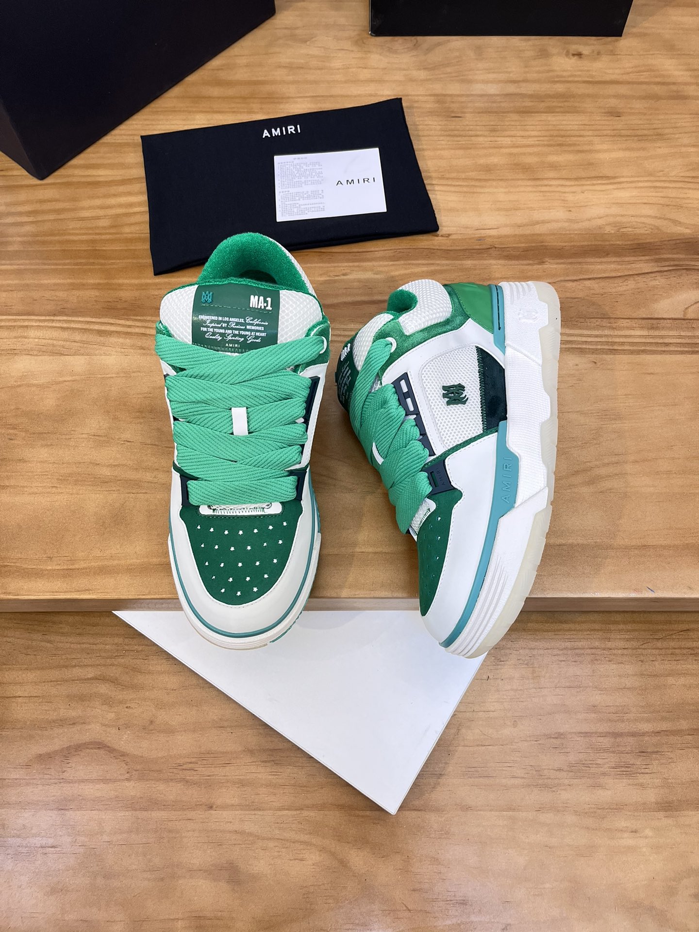 Precio de fábrica:Versión superior Amiri Emile 2023 Primavera y Verano Nuevo MA-1 Zapatos de pan Mod