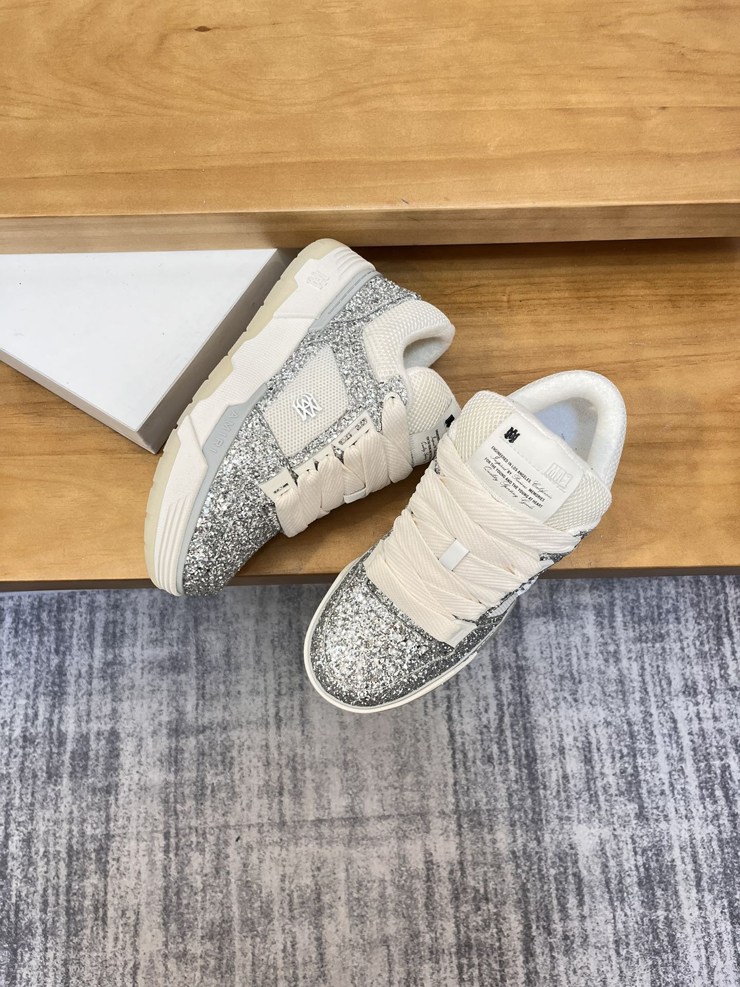 Precio de fábrica:Versión superior Amiri Emile 2023 Primavera y Verano Nuevo MA-1 Zapatos de pan Mod