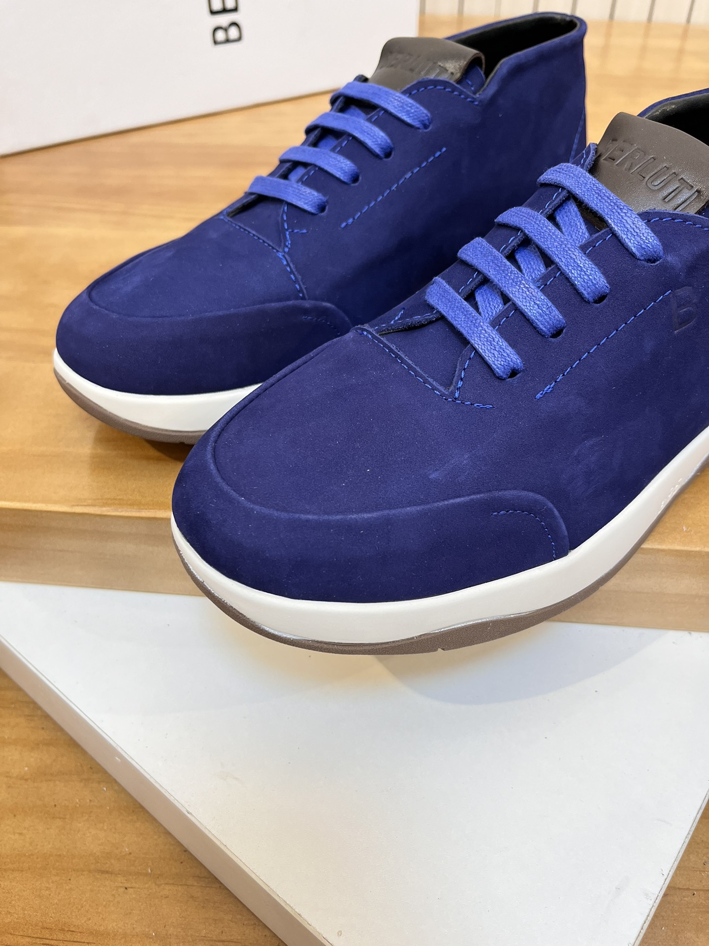 Precio de venta: P210 Marca: Berlut* "Bruti*" high top loafersMarca: 39-44 (se puede personalizar ha