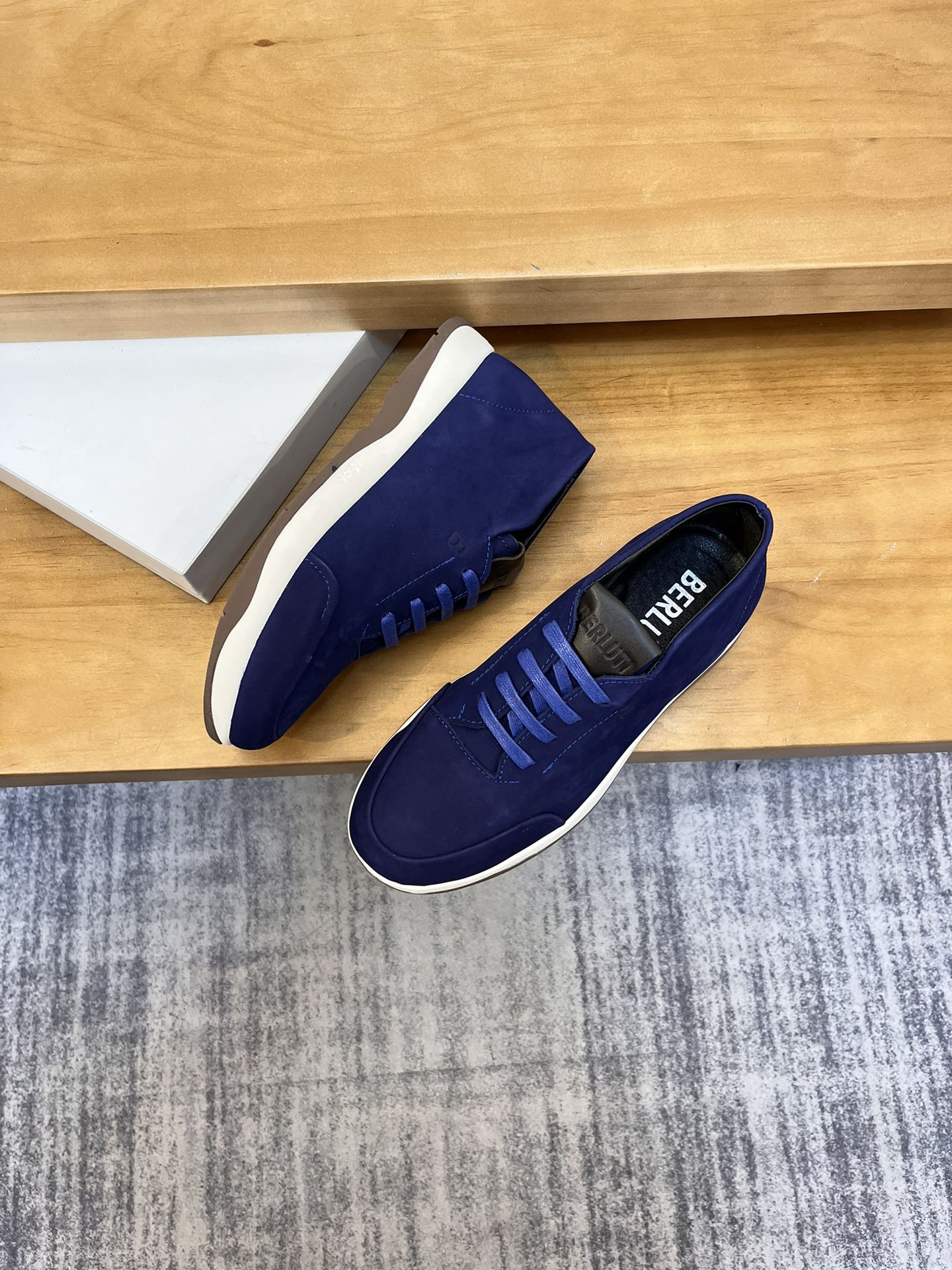 Precio de venta: P210 Marca: Berlut* "Bruti*" high top loafersMarca: 39-44 (se puede personalizar ha