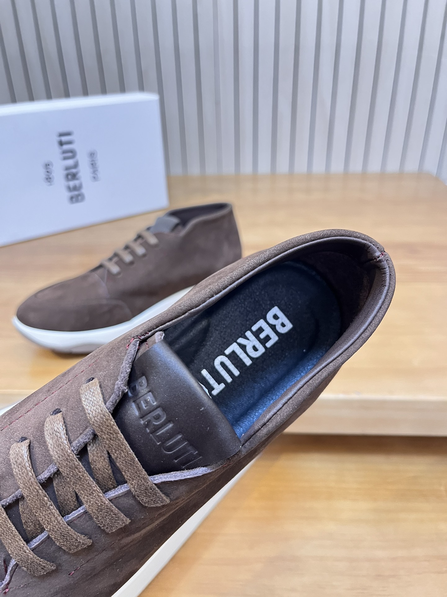 Precio de venta: P210 Marca: Berlut* "Bruti*" high top loafersMarca: 39-44 (se puede personalizar ha