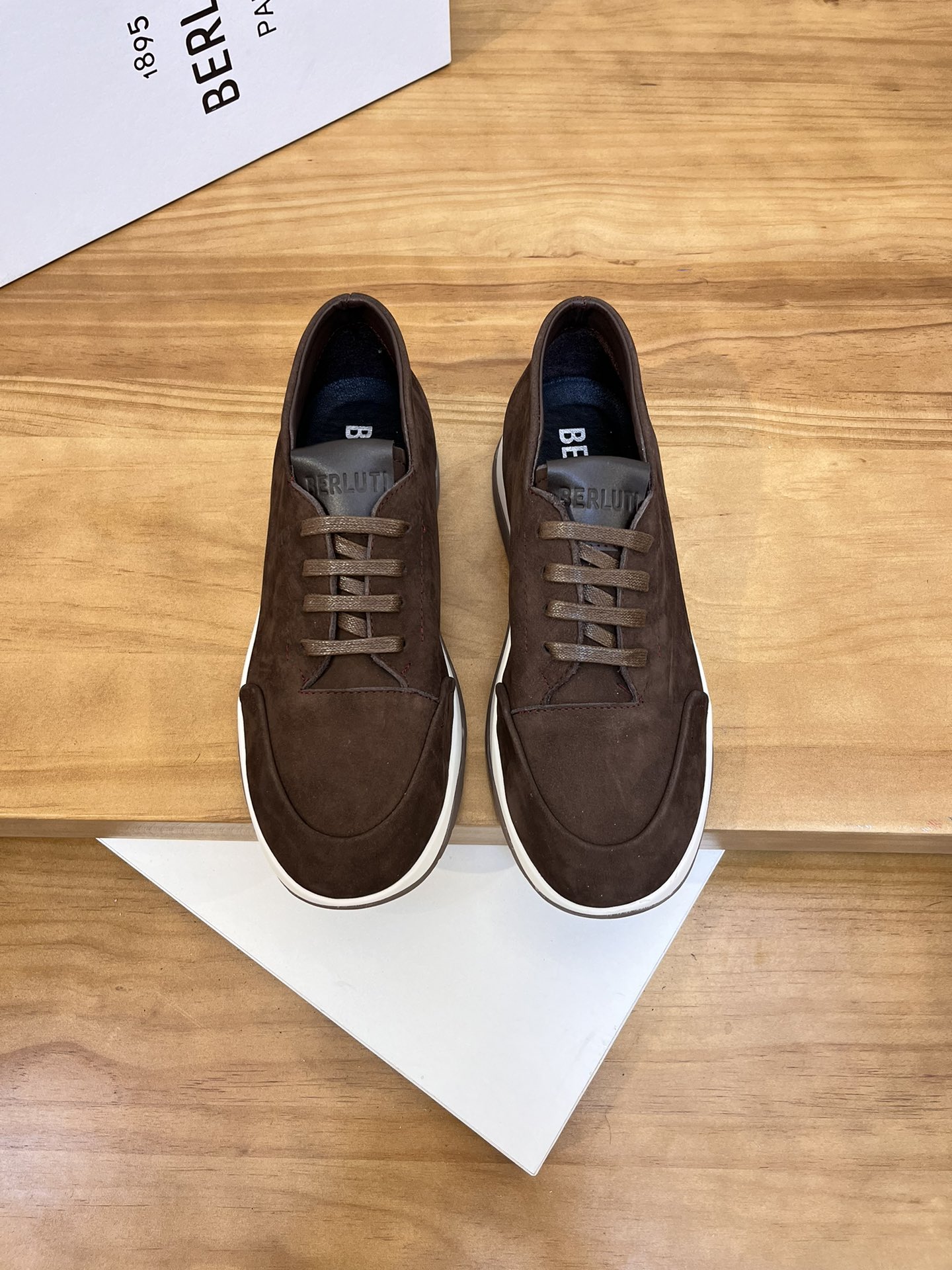 Precio de venta: P210 Marca: Berlut* "Bruti*" high top loafersMarca: 39-44 (se puede personalizar ha
