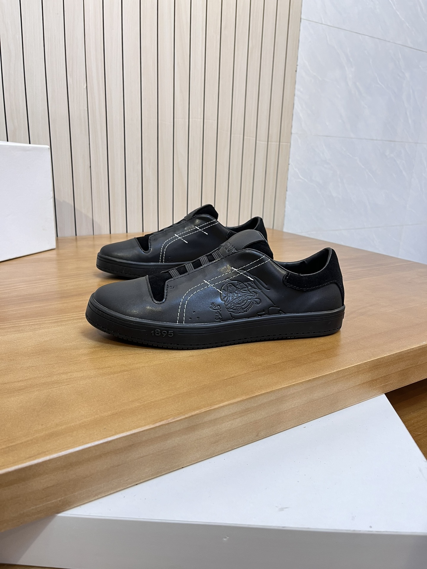 Precio de venta: P190 Marca: Berlut* 
