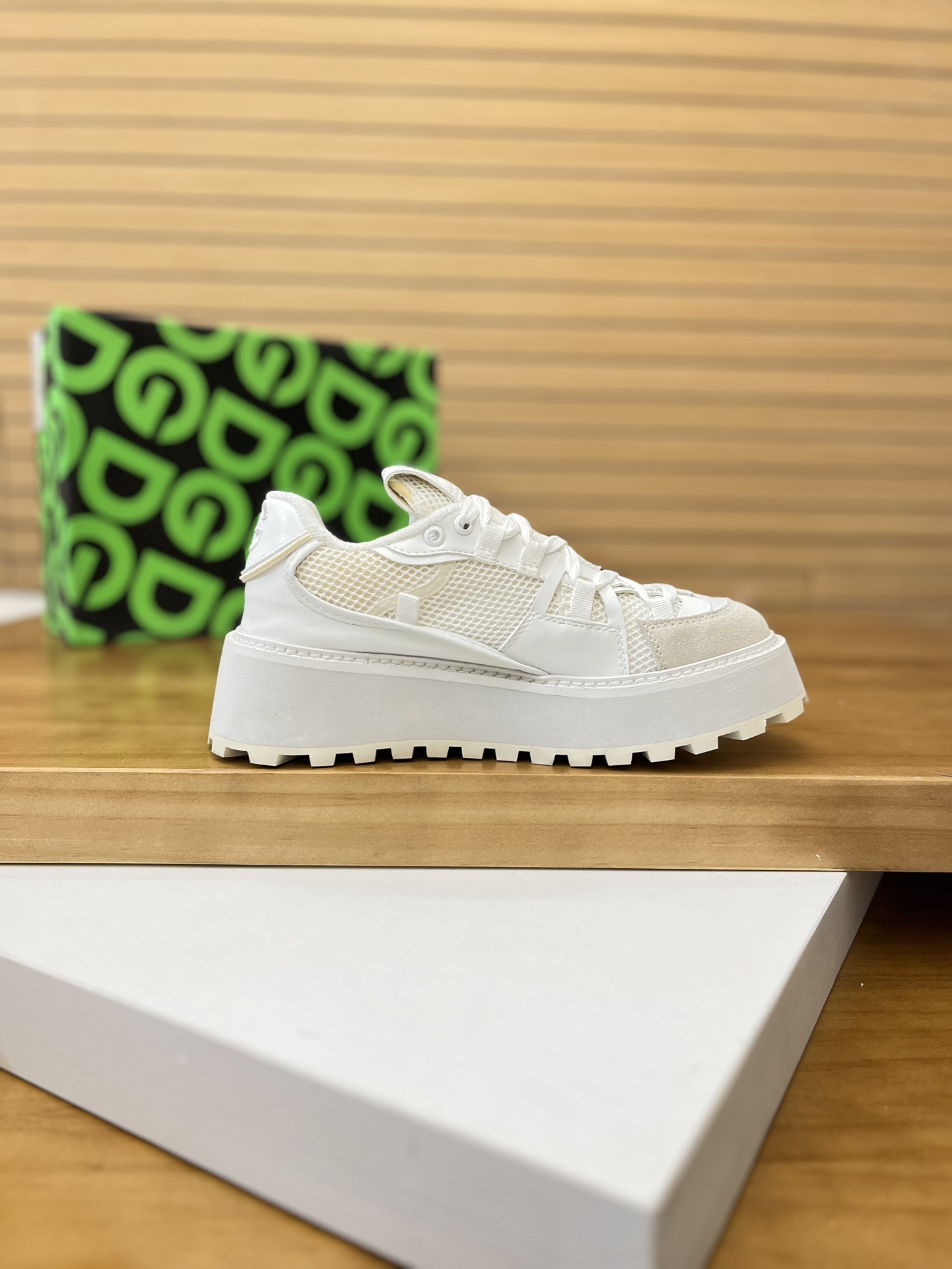 Precio de venta: P290 Marca del producto: DG Dolce & Gabbana Low-top Casual Shoes Talla: 35-44(se pu