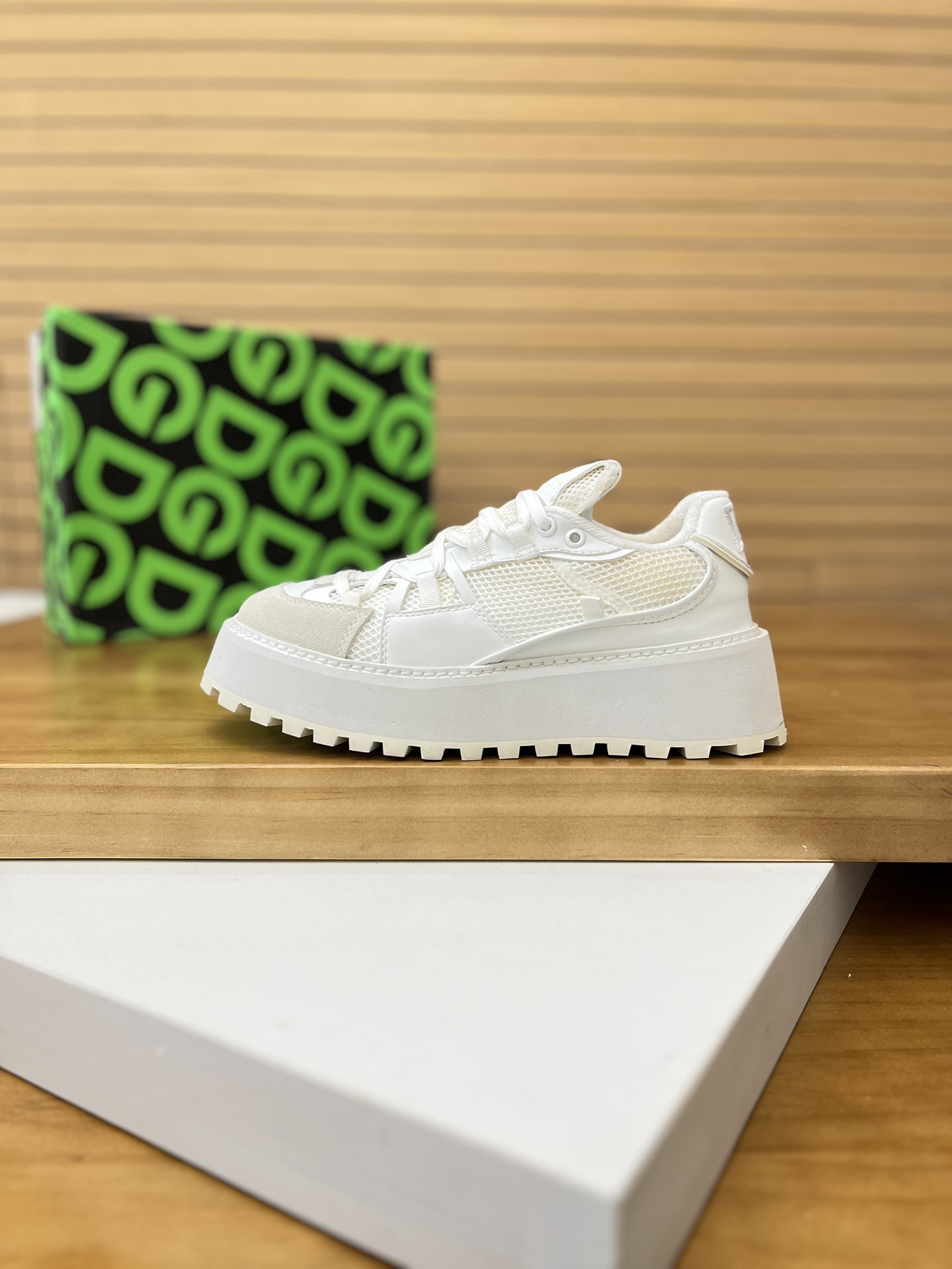 Precio de venta: P290 Marca del producto: DG Dolce & Gabbana Low-top Casual Shoes Talla: 35-44(se pu