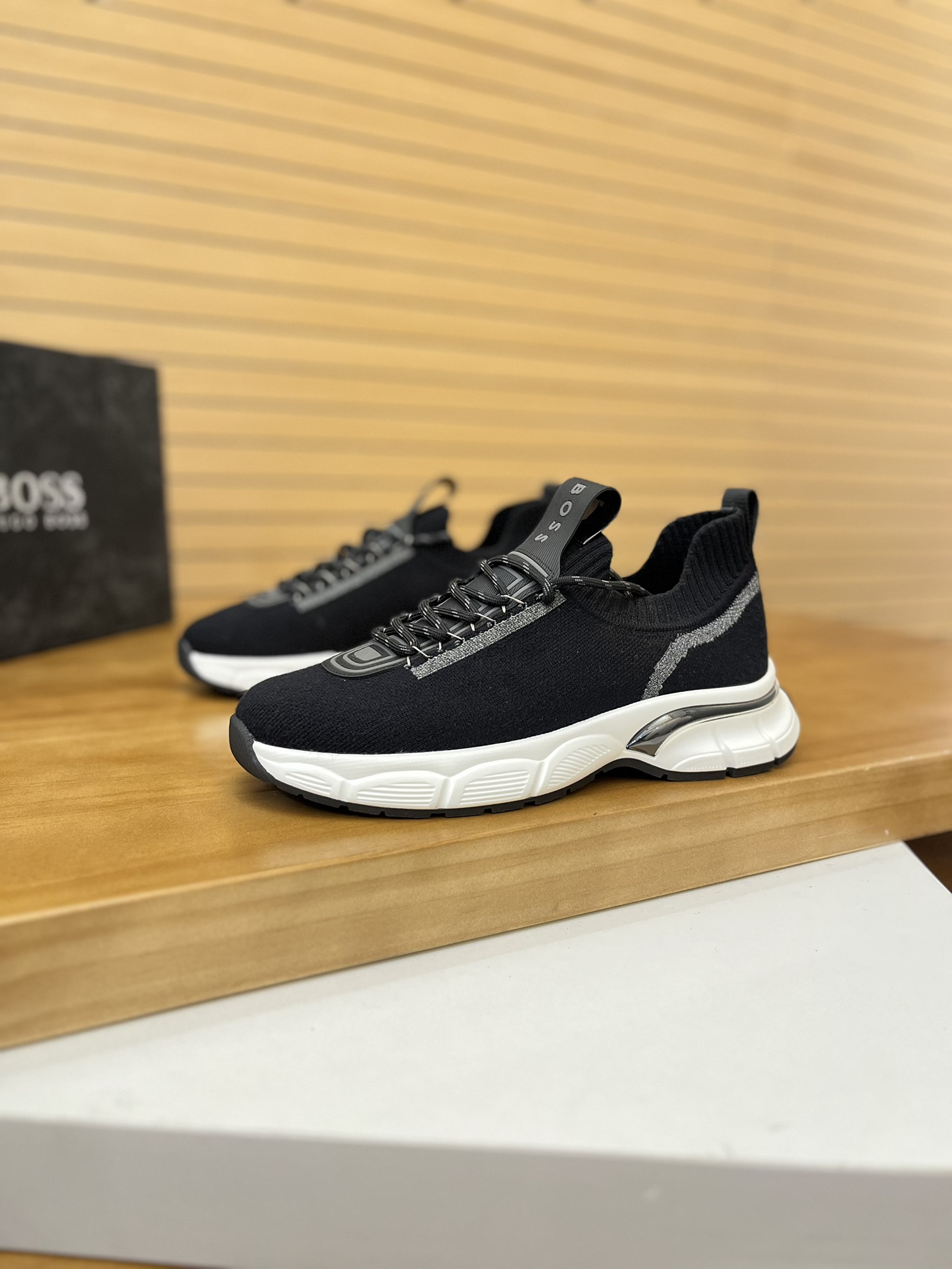 Precio de venta: P200 Marca: BOSS* 