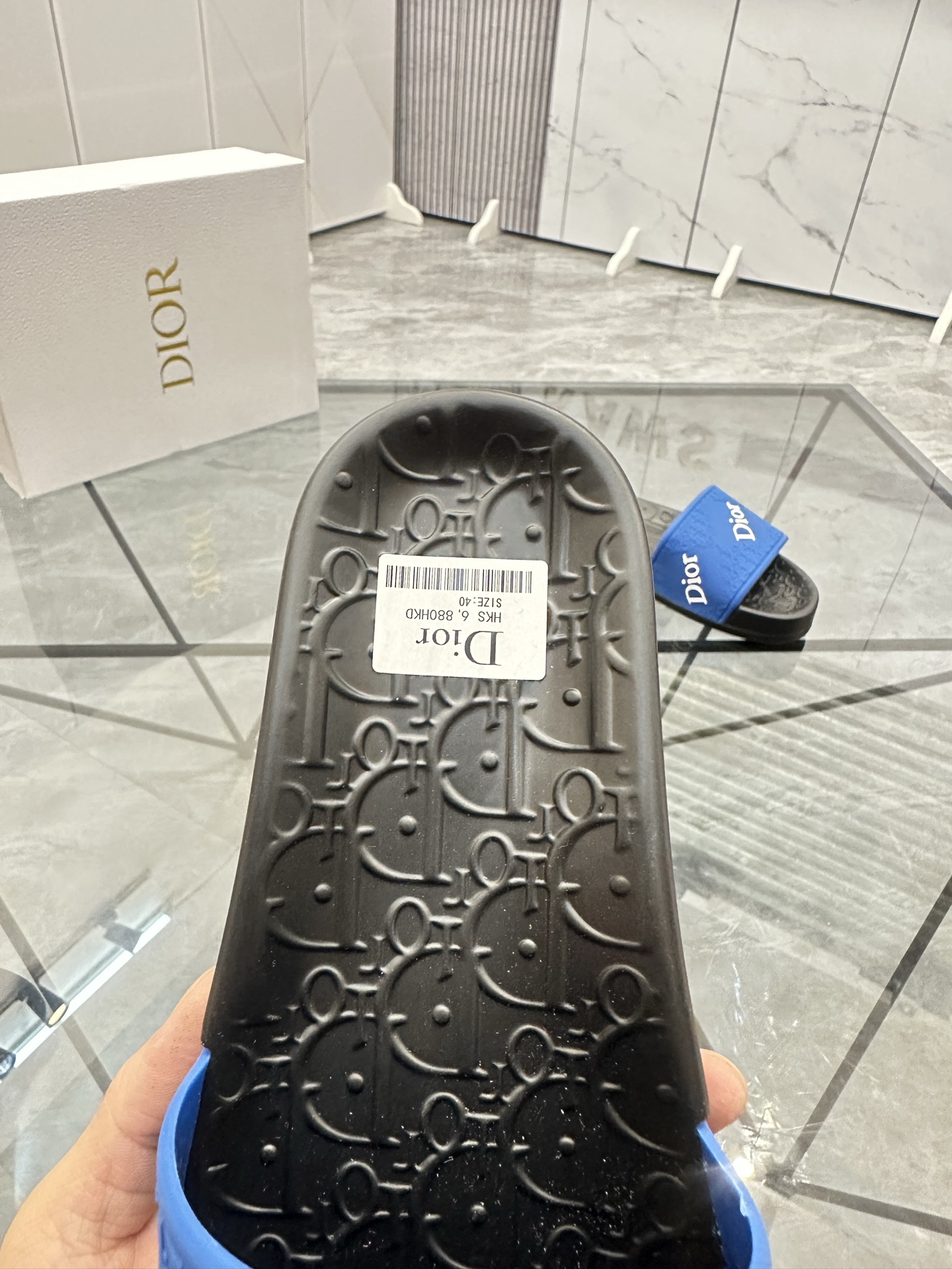 Precio: P90 Marca comercial: Dior* zapatillas talla: 35-47 (se puede personalizar 35.36.46.47) Mater