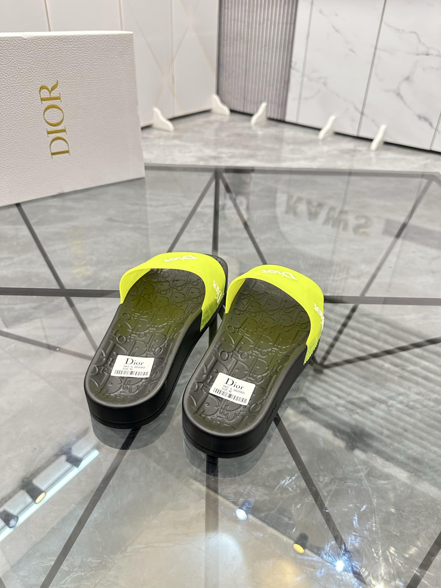 Precio: P90 Marca comercial: Dior* zapatillas talla: 35-47 (se puede personalizar 35.36.46.47) Mater