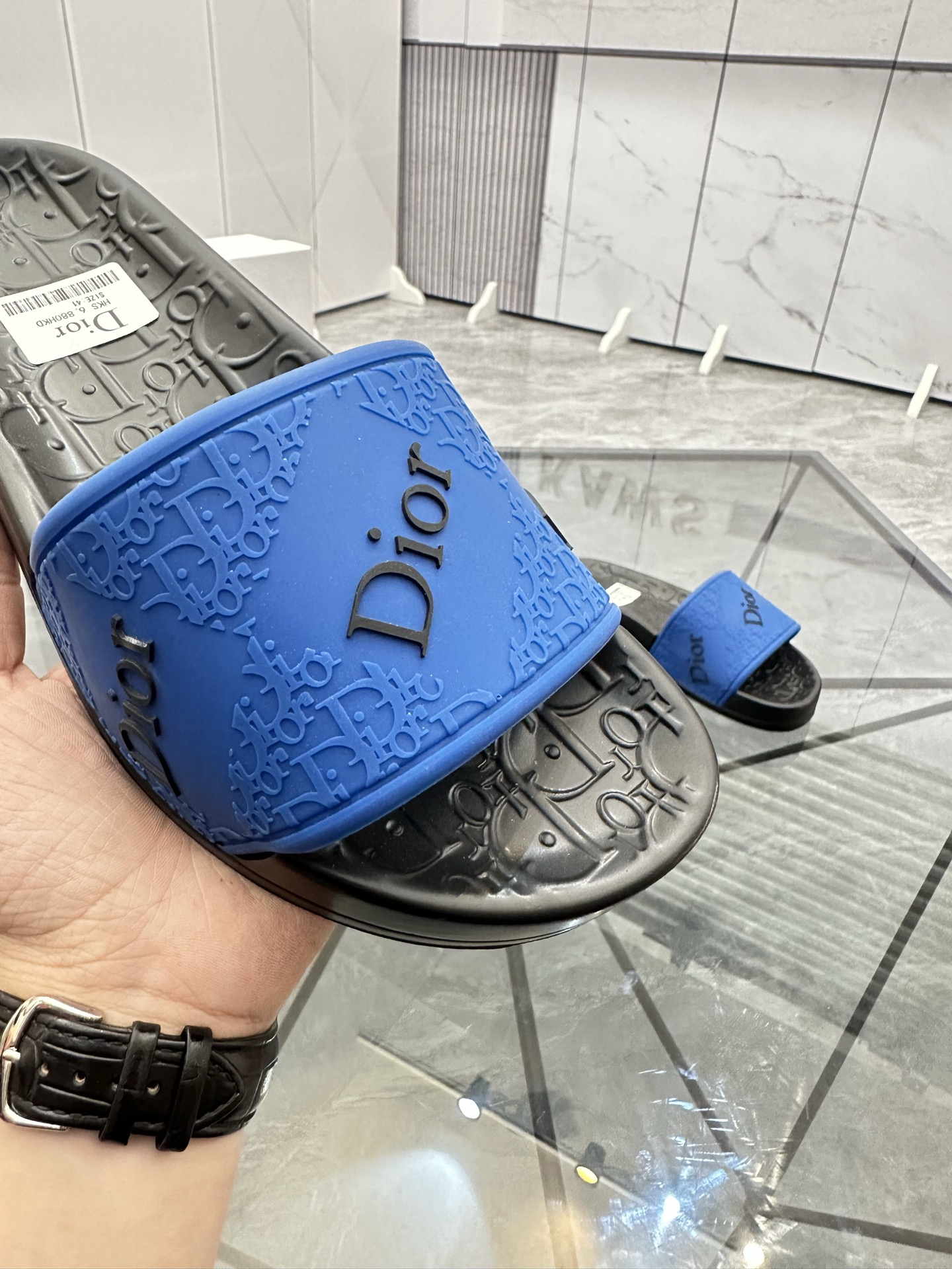 Precio: P90 Marca comercial: Dior* zapatillas talla: 35-47 (se puede personalizar 35.36.46.47) Mater