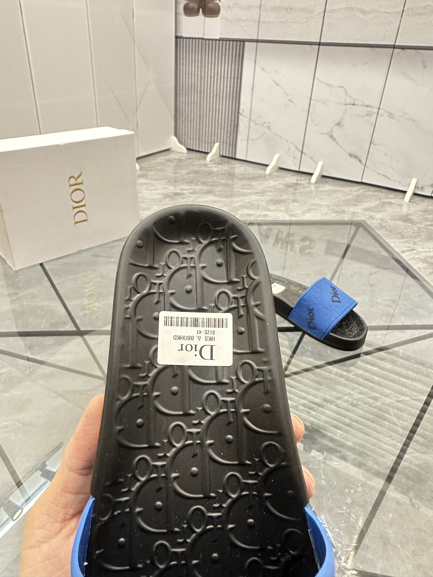 Precio: P90 Marca comercial: Dior* zapatillas talla: 35-47 (se puede personalizar 35.36.46.47) Mater
